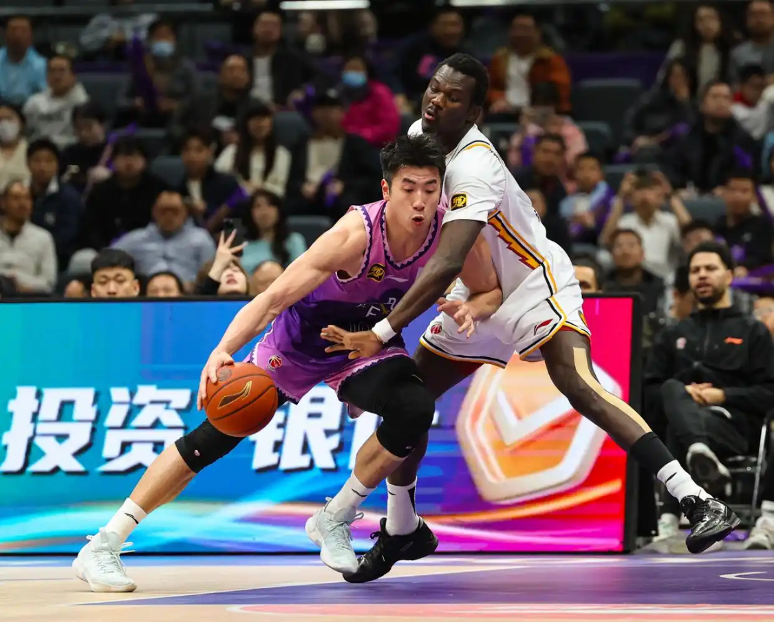 2战轰28+22！山西大外援成功验货，下一个拯救球队之人是萨姆纳？