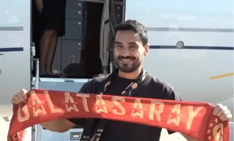 京多安：穿上加拉塔萨雷球衣一直是我的愿望，没考虑其他报价